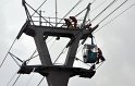 Einsatz BF Hoehenretter Koelner Seilbahn Hoehe Zoobruecke P2127